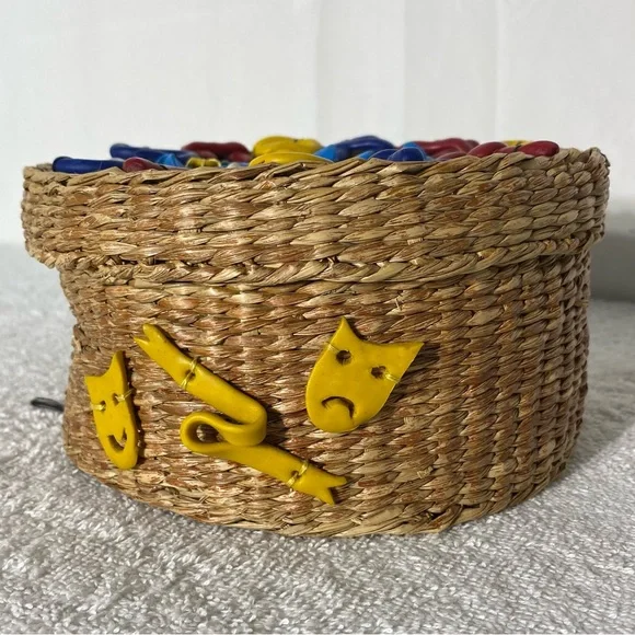 Vintage “Sarah’s Stuff” Decorated Small Round Basket With Lid - Picture 3 of 12